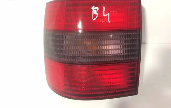 Volkswagen PASSAT B4 Rear/tail lights 3A9945111B