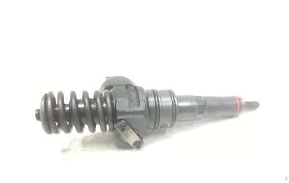 Volkswagen Caddy Fuel injector 038130073BN