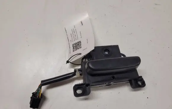 Saab 9-3 Ver2 Seat control switch 8961A6D