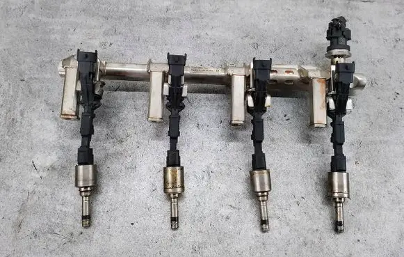 Ford Focus Fuel main line pipe