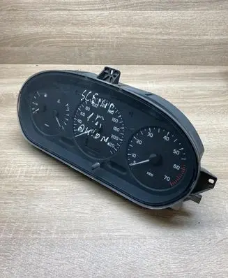 Renault Scenic I Speedometer (instrument cluster) 7700847782