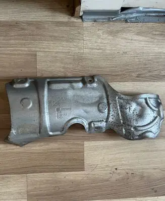 Opel Zafira C Exhaust heat shield 55570083 E4081767