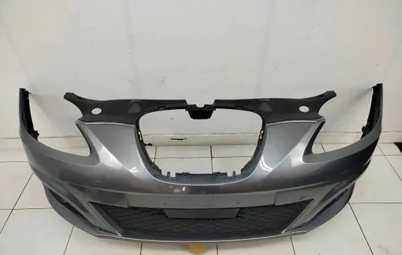 Seat Leon (1P) Front bumper 1P0807221M