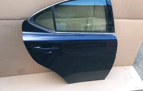 Lexus IS 220D-250-350 Rear door