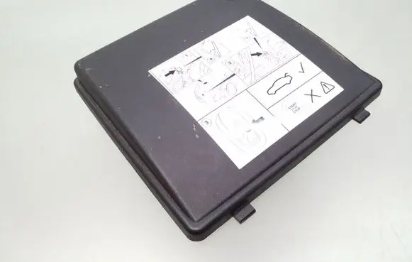Fuse box cover