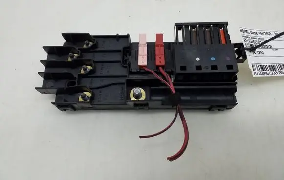 Mercedes-Benz ML W164 Fuse module A2115452601