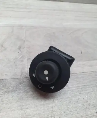 Citroen Berlingo Wing mirror switch 185526