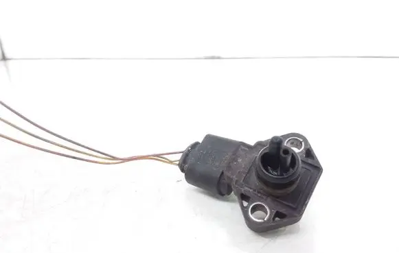 Audi A6 S6 C5 4B Air pressure sensor 059906051 0281002376