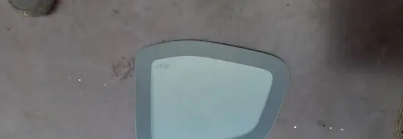 Dacia Duster Rear side window