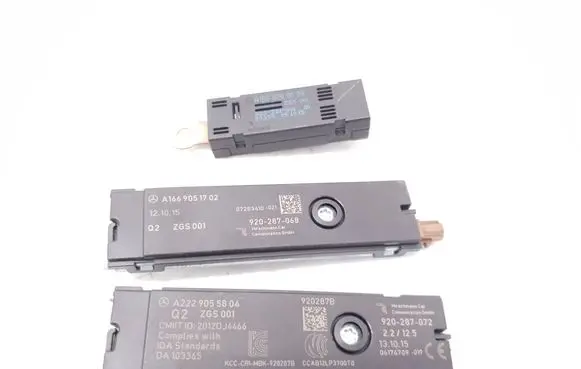 Mercedes-Benz GLA W156 X156 Aerial antenna amplifier A1669051702 A2229055804 A1568200089