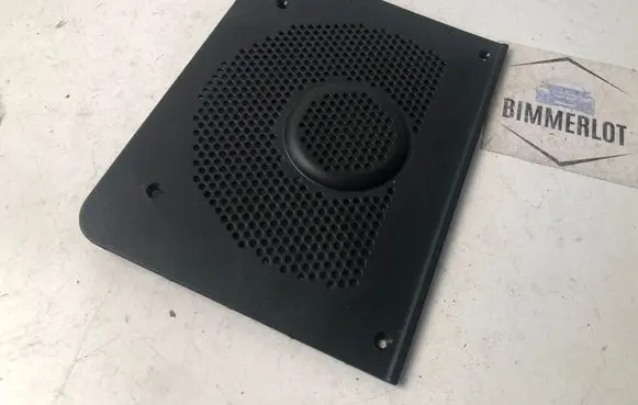 BMW 5 E60 E61 Subwoofer grill/trim 6976960