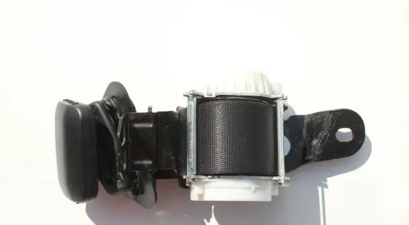 BMW X1 F48 F49 Rear seatbelt 72117370559