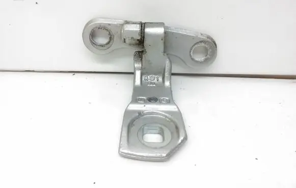 Opel Signum Rear door lower hinge