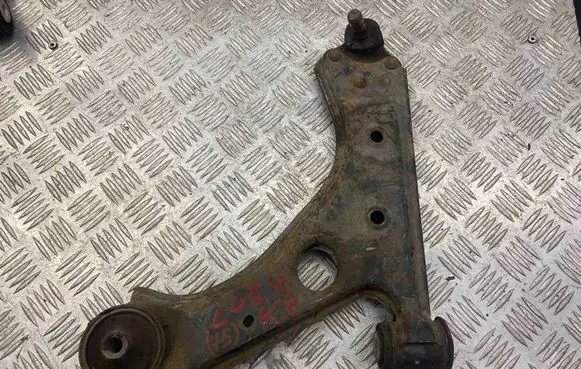 Opel Corsa D Front lower control arm/wishbone