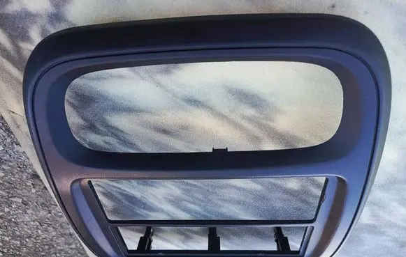Opel Vivaro Radio/GPS head unit trim 1409260X