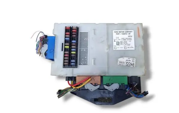 Ford Mondeo MK IV Comfort/convenience module 28233297 7G9T-14A073-DF