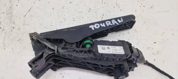 Volkswagen Touran I Accelerator throttle pedal 1T1723503H 6PV00868901