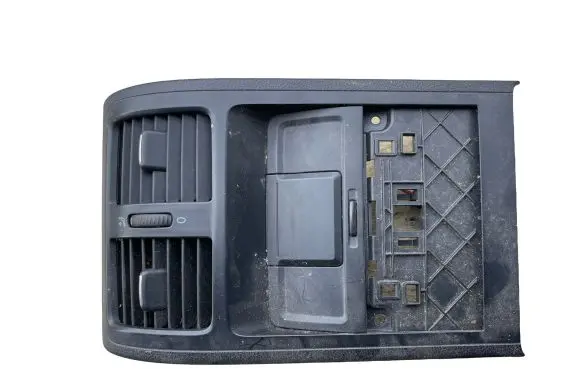 Volkswagen PASSAT B6 Rear air vent grill 3C0863615