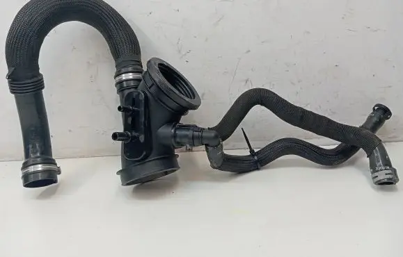 Maserati Levante Intercooler hose/pipe A947 670154945