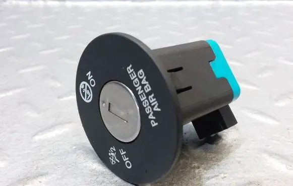 KIA Optima Passenger airbag on/off switch 