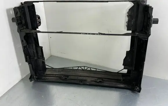 BMW 5 GT F07 Radiator support slam panel 8509168 C966230