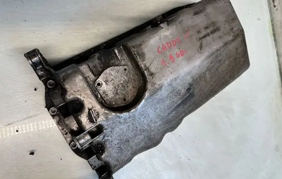 Volkswagen Caddy Oil sump 038103603N