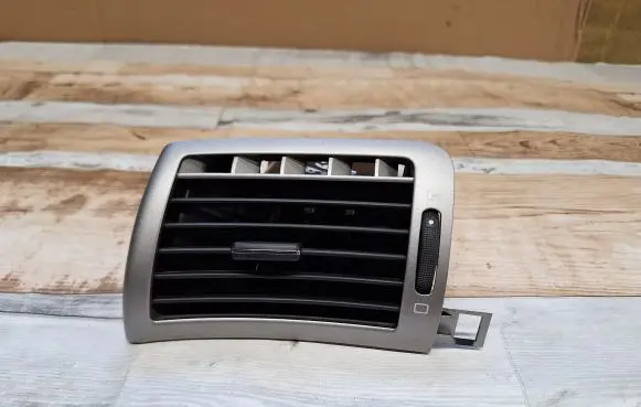 Peugeot 407 Dash center air vent grill 9644589577