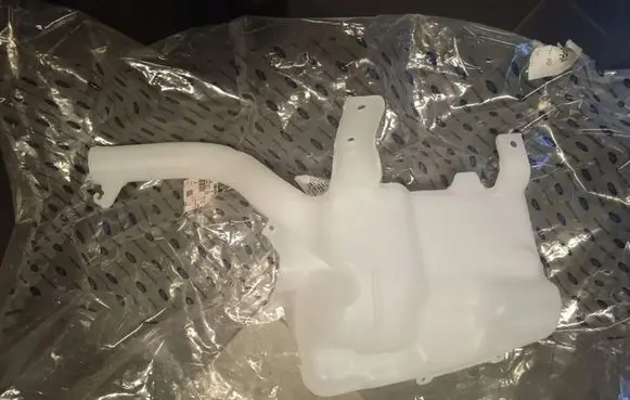 Ford Mondeo MK V Windshield washer fluid reservoir/tank 2085462