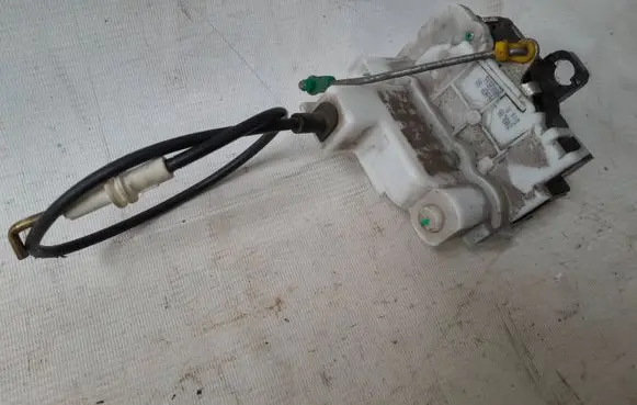 Fiat Panda II Rear door lock 6803516