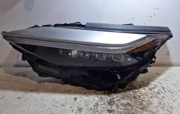 Toyota bZ4X Headlight/headlamp 4211842119 12V2621W