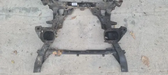BMW X5 E70 Front subframe 17329017