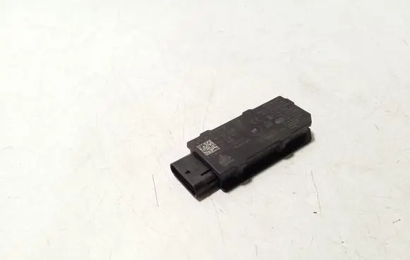 Volkswagen Golf VIII Keyless (KESSY) go control unit/module 5WA962133B