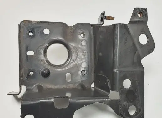 Jaguar XF X250 Engine mount bracket 8X2316F640A