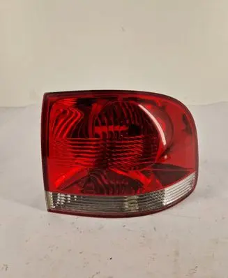 Volkswagen Touareg I Rear/tail lights 7l6945096l