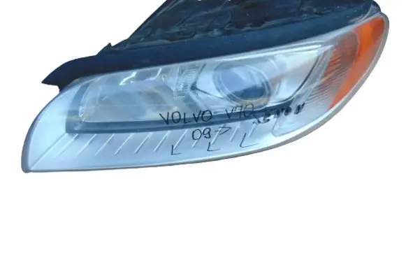 Volvo V70 Headlight/headlamp 31214347