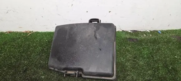 Hyundai Santa Fe Fuse box cover 919502T760