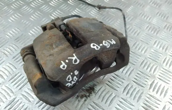 Mercedes-Benz B W245 Front brake caliper