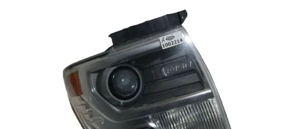 Ford F150 Headlight/headlamp FF02A 44ZH2142 VPDL3X13100A