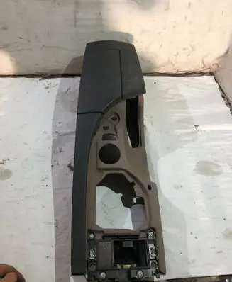 BMW 5 E60 E61 Armrest 7034086 72758413 7060013
