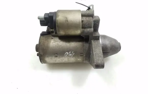 Toyota Yaris Starter motor 281000Q031