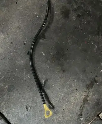 Hyundai ix35 Oil level dip stick 