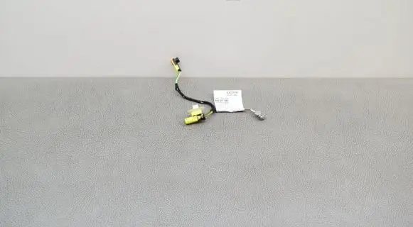 Passenger airbag on/off switch