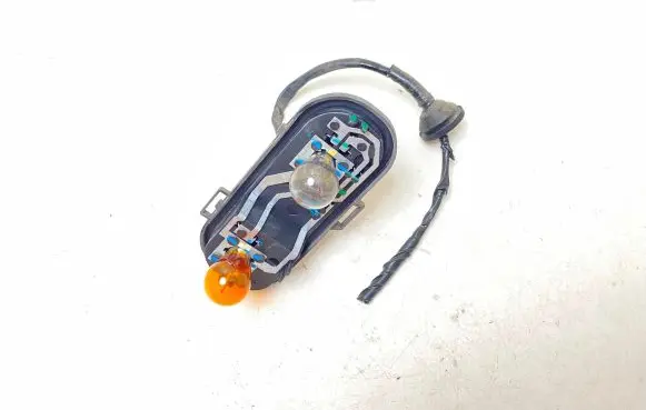 Tail light part