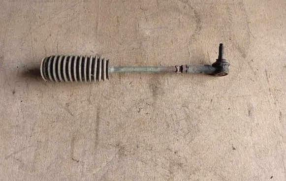 Suzuki SX4 Steering tie rod end 