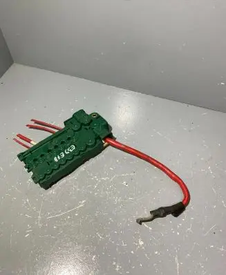 BMW 5 E39 Fuse module 8387543