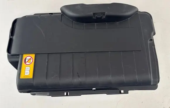 Mercedes-Benz A W176 Battery box tray cover/lid A2465411005
