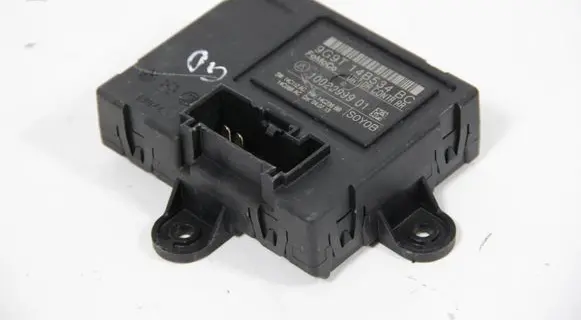 Mitsubishi L200 Door control unit/module 10022999 9G9T14B534BC