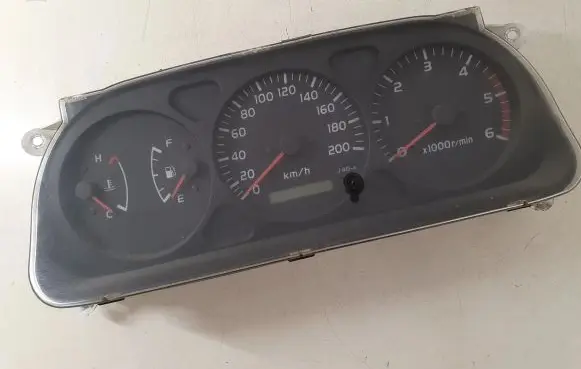 Toyota Land Cruiser (HDJ90) Speedometer (instrument cluster) 838006C030