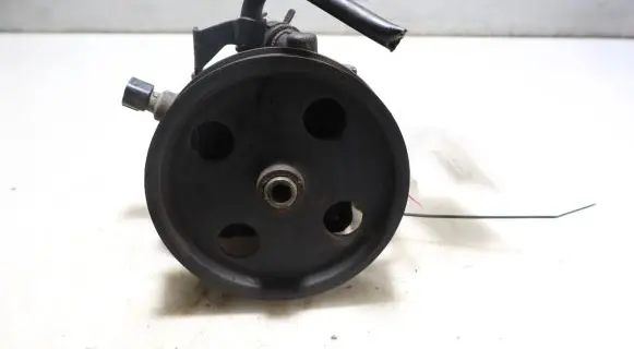 Volvo V50 Power steering pump