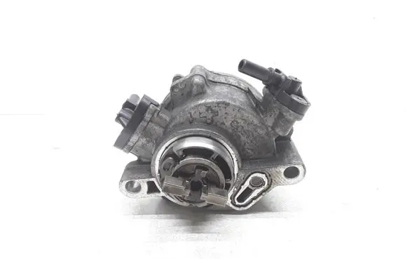 Volvo V40 Vacuum pump 9804021880